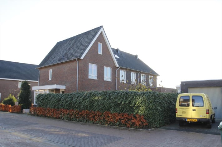 Bekijk foto 1/11 van house in Weert