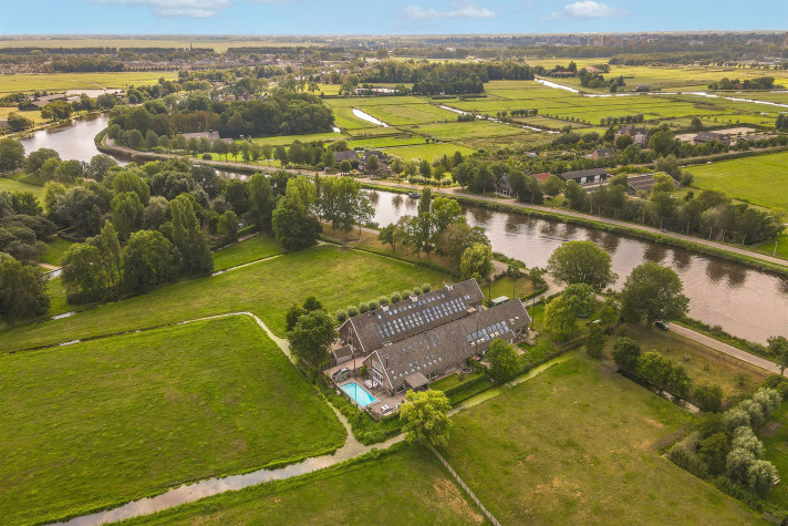 Bekijk foto 1/40 van house in Ouderkerk aan de Amstel