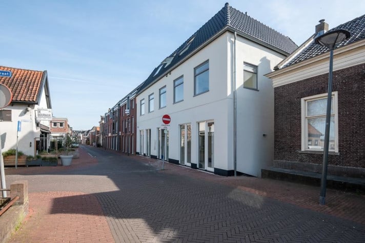 Bekijk foto 1/16 van apartment in Hardinxveld-Giessendam