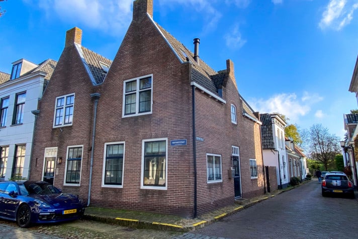 Bekijk foto 1/27 van house in Naarden