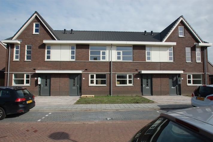 Bekijk foto 1/16 van house in Naarden