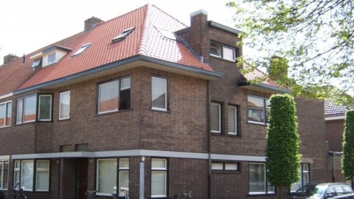 Bekijk foto 1/7 van house in Breda