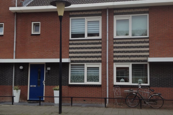 Bekijk foto 1/5 van house in Barendrecht